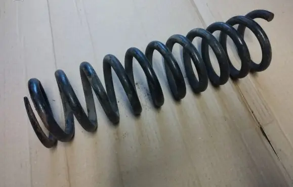 Lincoln Navigator Rear coil spring