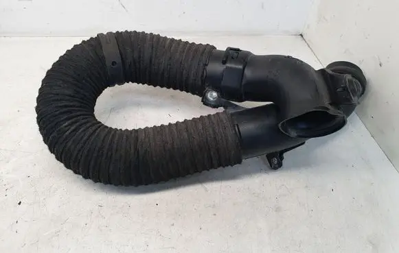 Toyota Avensis T270 Intercooler hose/pipe 1775137020