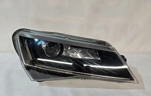 Skoda Superb B8 (3V) Headlight/headlamp 3V1941016B