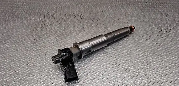 Fuel injector