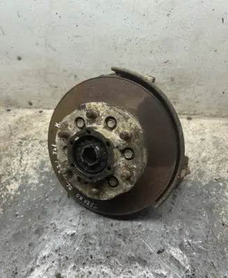 Nissan Terrano Rear wheel hub