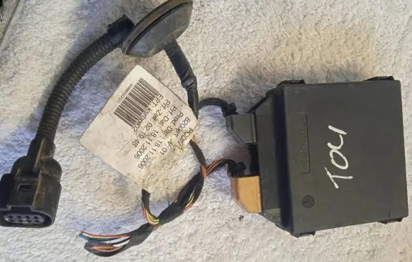 Volkswagen Touran I Parking PDC control unit/module 1K0919283A 1039E00479 0263004065