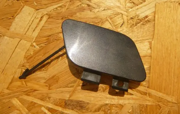 Audi A3 S3 8P Front tow hook cap/cover 