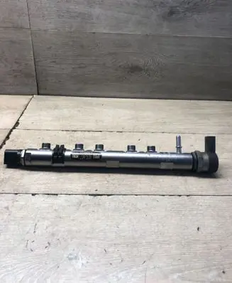BMW 3 E90 E91 Fuel main line pipe 0445214182 770278L1 7809127