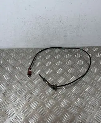 Volkswagen PASSAT B8 Exhaust gas temperature sensor 04L906088DB