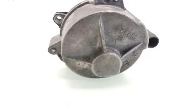 Nissan Primera Vacuum pump D163354368 2B230904
