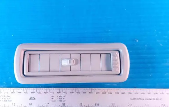 Toyota Sienna XL40 IV Air vent grill in roof 636100E010 ASSY636100E010