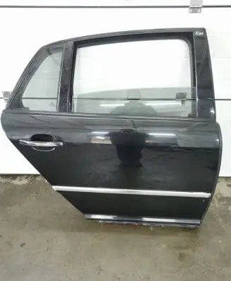Volkswagen Phaeton Rear door