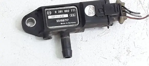 Opel Meriva A Exhaust gas pressure sensor 0281002771 55198717