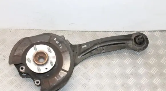 Volvo V40 Rear wheel hub