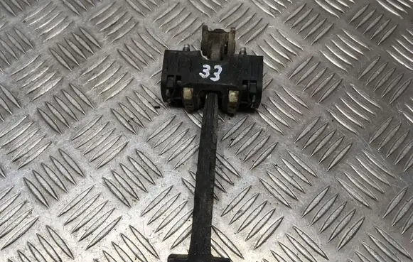 Opel Zafira B Front door check strap stopper