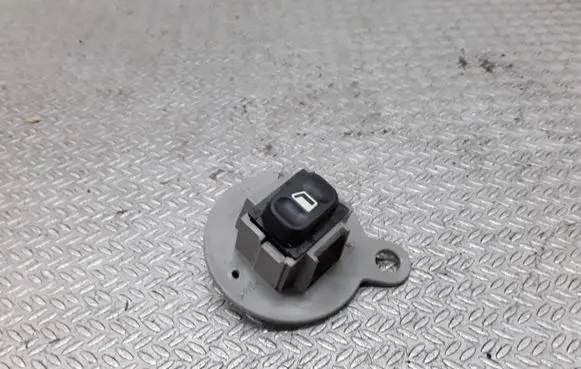 Citroen Xsara Picasso Electric window control switch 9638569080