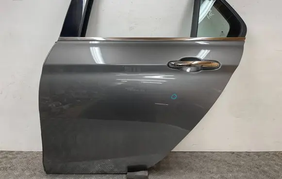 Fiat Tipo Rear door 
