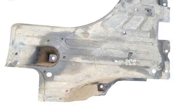 Volvo V60 Engine splash shield/under tray 