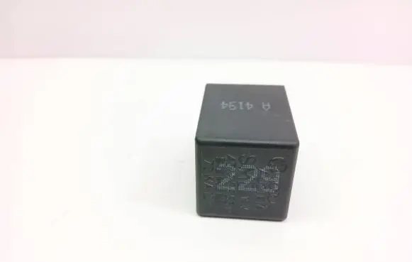 Audi A4 S4 B5 8D Other relay 431955531