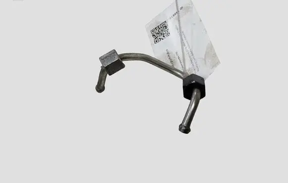 Volvo V40 Cross country Fuel injector supply line/pipe