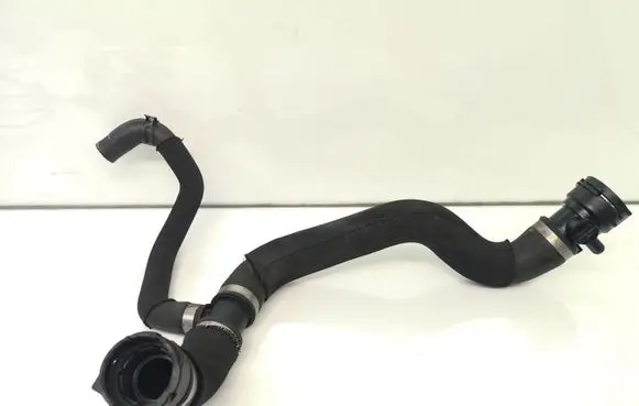Audi A6 S6 C6 4F Engine coolant pipe/hose 4F0121049E