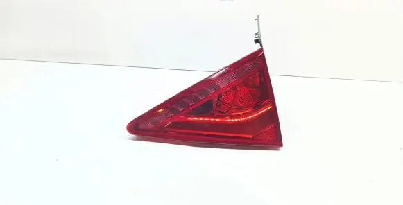 Audi A7 S7 4G Tailgate rear/tail lights 4G8945094