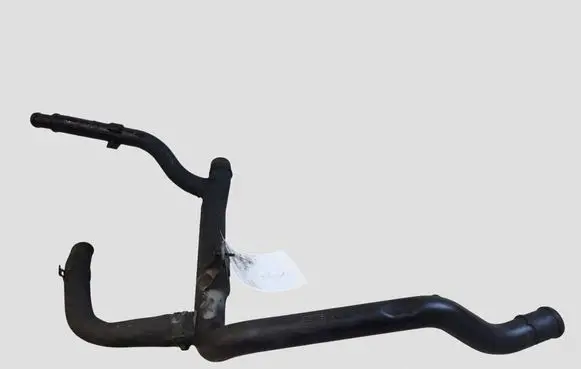 Volkswagen PASSAT B6 Engine coolant pipe/hose 03L121065H