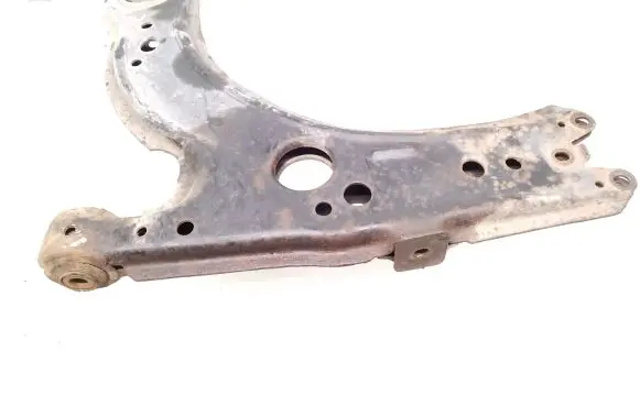 Front lower control arm/wishbone