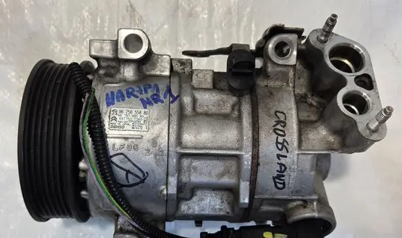 Opel Crossland X Air conditioning (A/C) compressor (pump) 9675655880