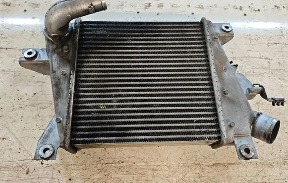 Nissan X-Trail T30 Intercooler radiator D2052B17