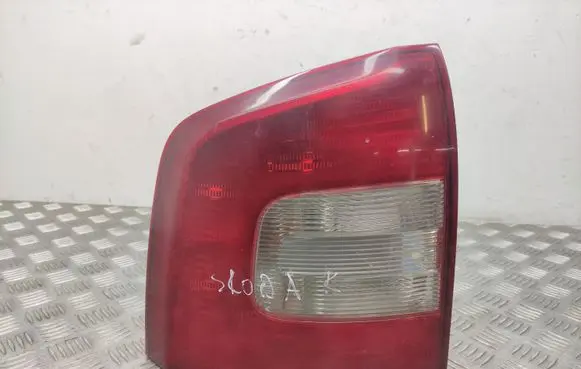 Skoda Octavia Mk2 (1Z) Rear/tail lights 1Z9945095A
