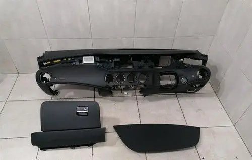 Mercedes-Benz S C217 Dashboard storage box/compartment A2176800887