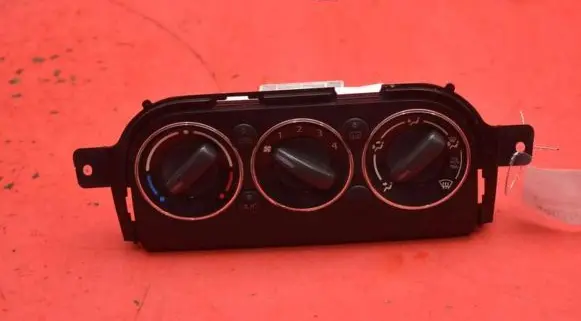 Suzuki SX4 Climate control unit