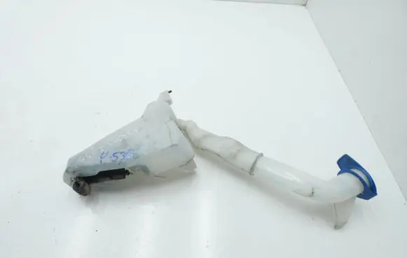 Volkswagen Polo IV 9N3 Windshield washer fluid reservoir/tank 6Q0955453N