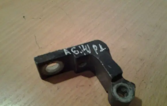 Audi A6 S6 C5 4B Front door upper hinge XS44902