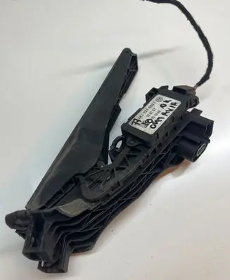 Skoda Octavia Mk2 (1Z) Accelerator throttle pedal 1K1721503P