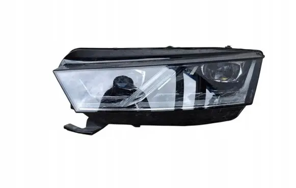 Skoda Octavia Mk4 Headlight/headlamp 5E3941015A