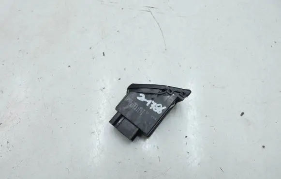 Audi A4 S4 B8 8K Hazard light switch 8K2941509D 161144272