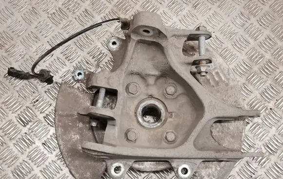 Tesla Model S Rear wheel hub