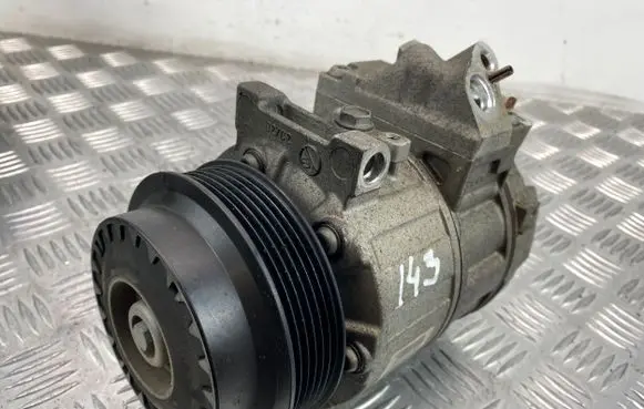 Mercedes-Benz C W204 Air conditioning (A/C) compressor (pump) A0022304511 Z0006615D 0121073425