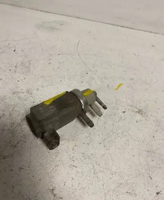 Audi A6 S6 C5 4B Turbo solenoid valve 059906627A 97T304 72190321