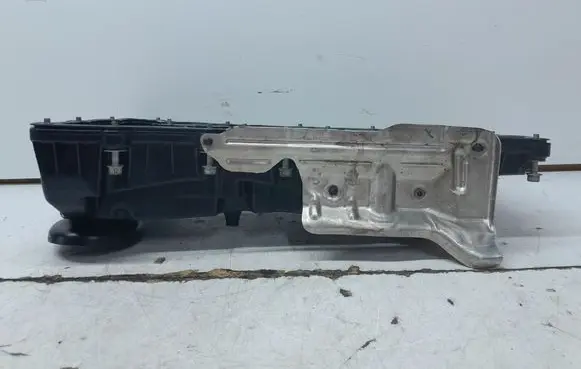 Opel Astra J Rocker cam cover 55571586