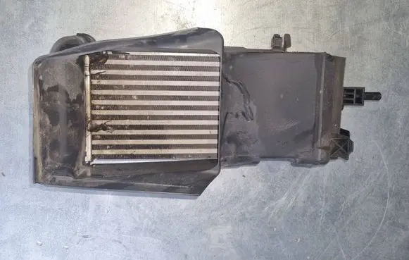Ford Focus Intercooler radiator CV619L440VC