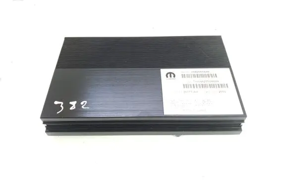 Dodge Challenger Sound amplifier 68425658AB