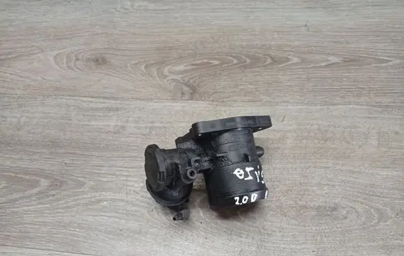 Volvo V50 Throttle valve 9647474880