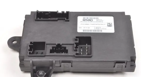 Volvo XC40 Seat control module 32346100