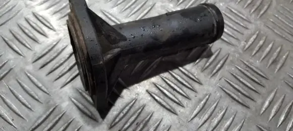 Audi A4 S4 B6 8E 8H Engine coolant pipe/hose 038121121