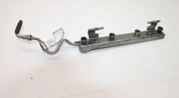 Nissan Note (E12) Fuel main line pipe