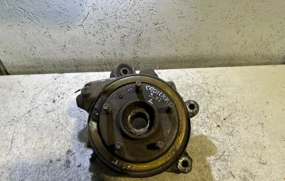Cadillac CTS Rear wheel hub