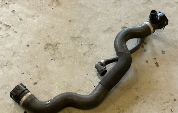 BMW X1 E84 Engine coolant pipe/hose 8511623 12761214