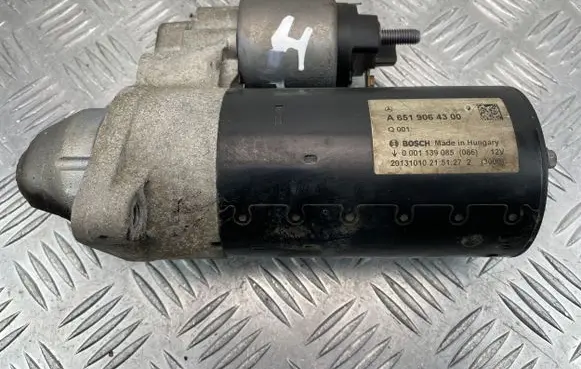 Mercedes-Benz E W212 Starter motor A6519064300