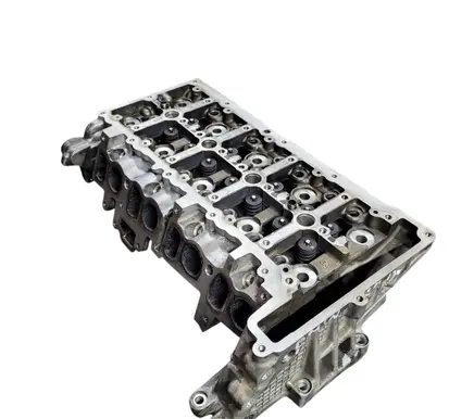 BMW 5 F10 F11 Engine head 781046303 11062700276 U2137925