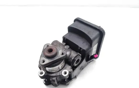 BMW X3 E83 Power steering pump 7692974 7692974536