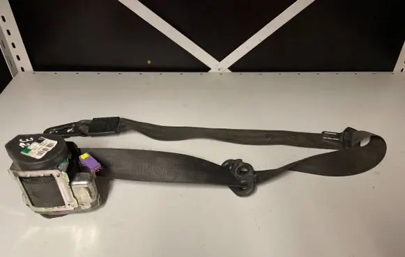 Audi A4 S4 B7 8E 8H Front seatbelt 560788601 H11655 008R000